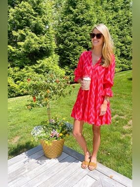 POMANDER PLACE Tuckernuck Hot Pink Ikat Kenzo Long Sleeve V-Neck Dress size S